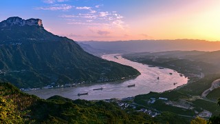 宜昌谱写新叙事：长江大保护与高质量发展如何相互成就