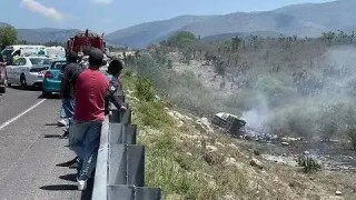 墨西哥中部发生交通事故，已致21人死亡